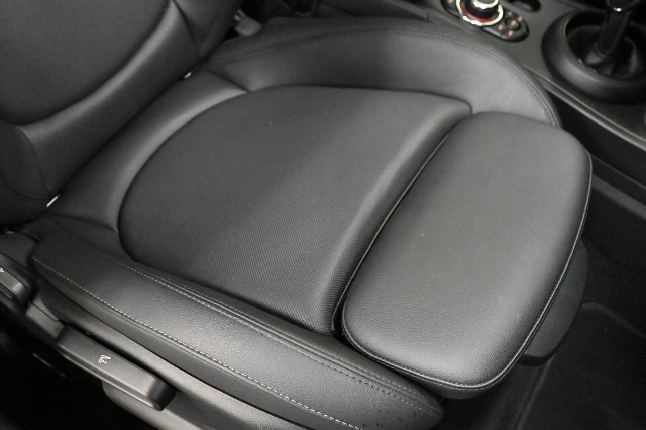 MINI Mini Countrym.(F60) Mini 1.5 Cooper Busine...