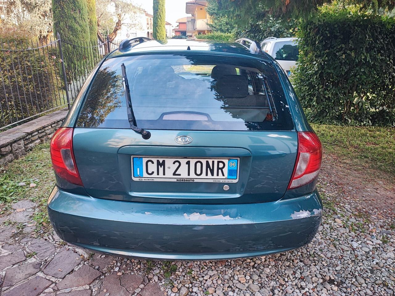 Kia Rio 1.5 benz 5 porte neopatentati
