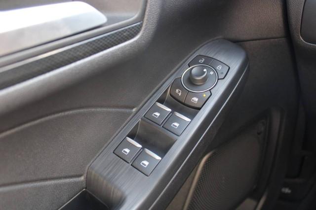 Ford Kuga 2.0 ST-Line 2wd 120cv AUTO con Navi e CarPlay