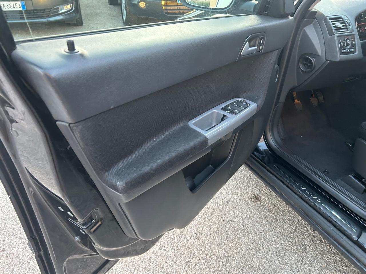 Volvo V50 1.6 D 150000km