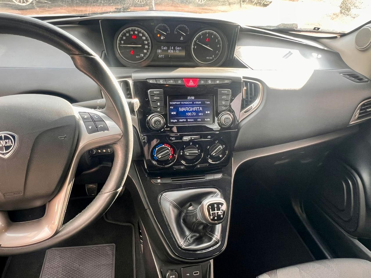 Lancia Ypsilon 1.2 69 CV 5 porte Gold