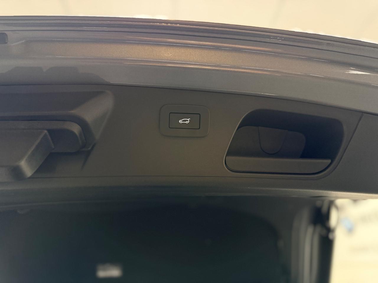 Jaguar E-Pace 2.0D I4 163 CV AWD R-Dynamic HSE 06/2023 Euro 6D