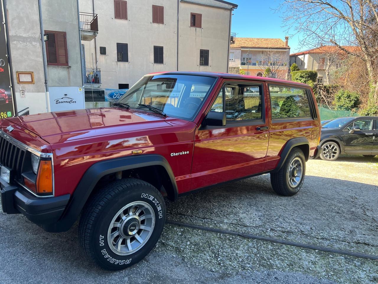 Jeep Cherokee 2.1 turbodiesel 3 porte posti2