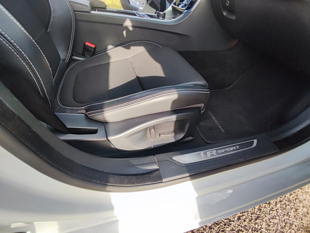 Jaguar XF Sportbrake 2.0 D 180 CV AWD aut. R-Sport