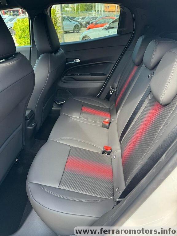 Alfa Romeo Junior 1.2 136 CV Hybrid eDCT6 Speciale a 309 euro al mese