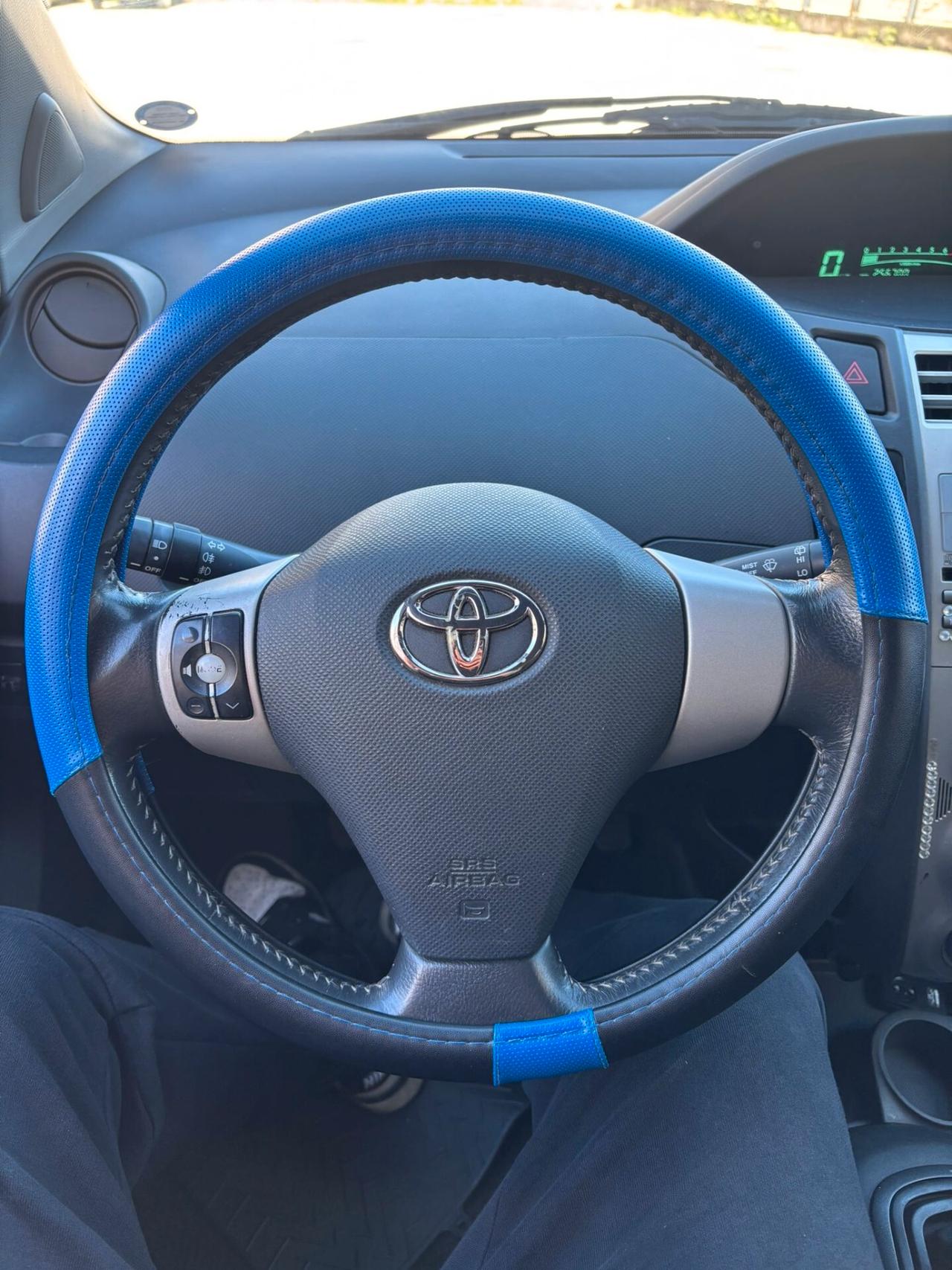 Toyota Yaris 1.0 3 porte