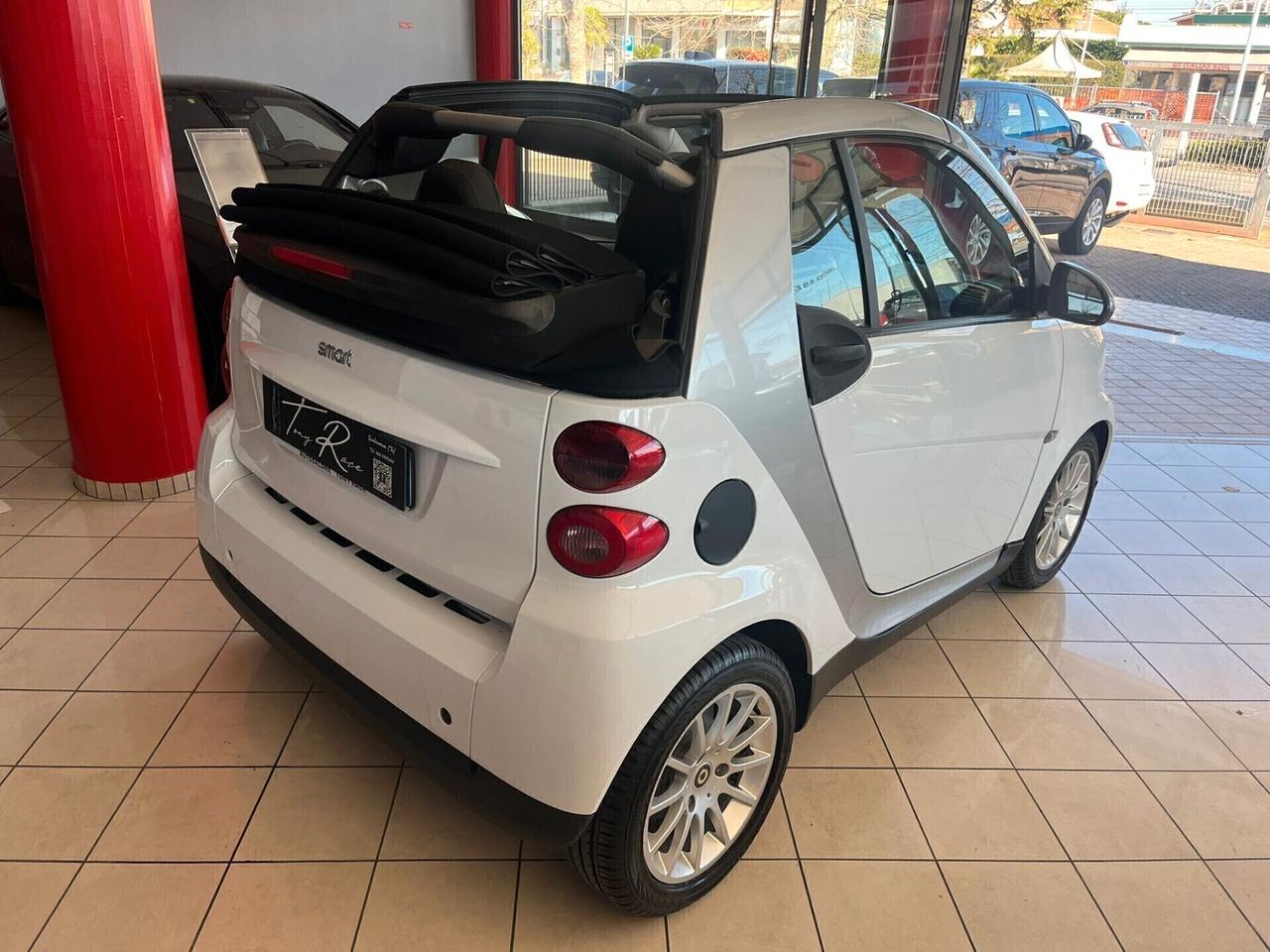 Smart ForTwo 1000 52 kW Cabrio limited two
