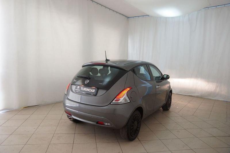 Lancia Ypsilon 1.0 FireFly 5 porte S&S Hybrid Gold