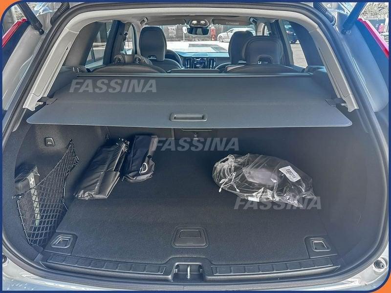 Volvo XC60 T6 Plug-in hybrid AWD automatico Core