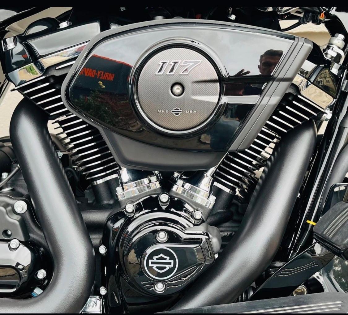 Harley-davidson Road Glide 117 FLTRX “ HELIX Argento Atlas Metallizzato \ Nero