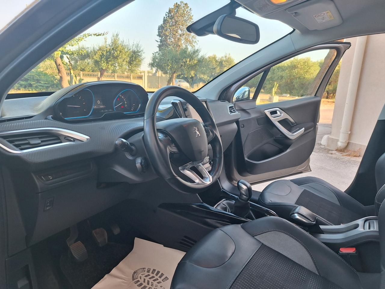 Peugeot 2008 1.6 HDi "Allure" 2016 NAVI PELLE