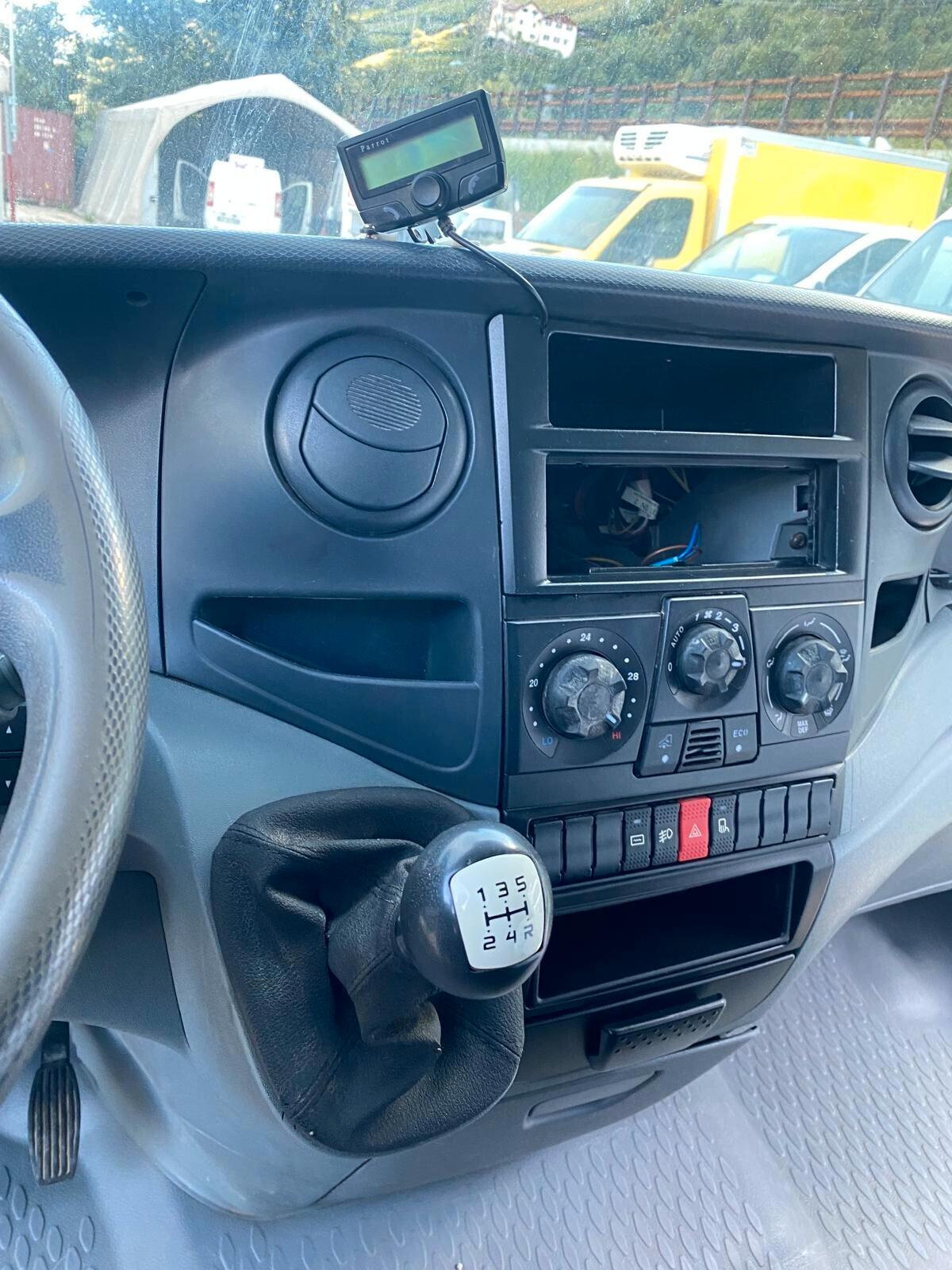 Furgone Iveco Daily 7 posti