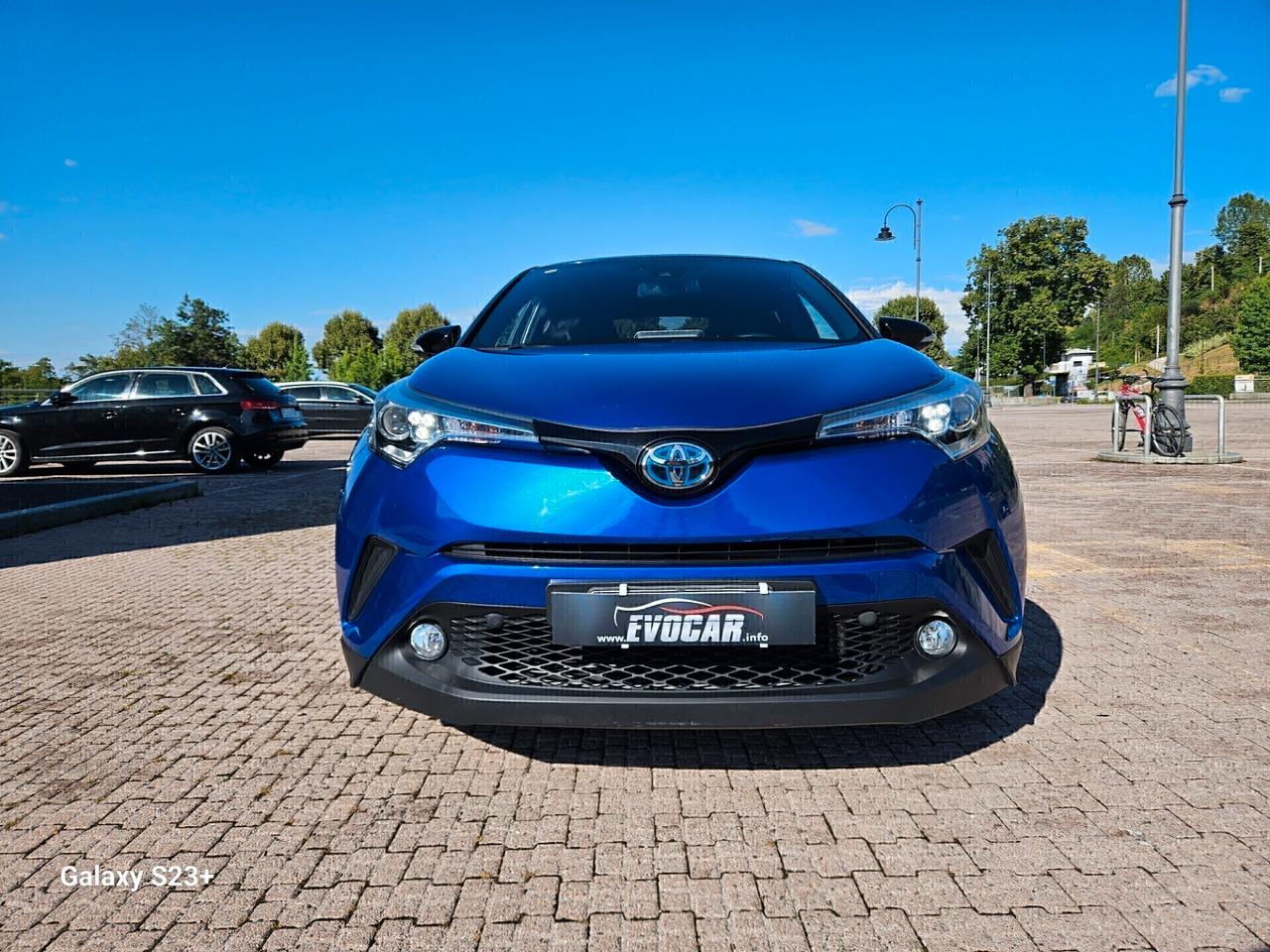 Toyota C-HR 1.8 Hybrid valutiamo usato /scambio