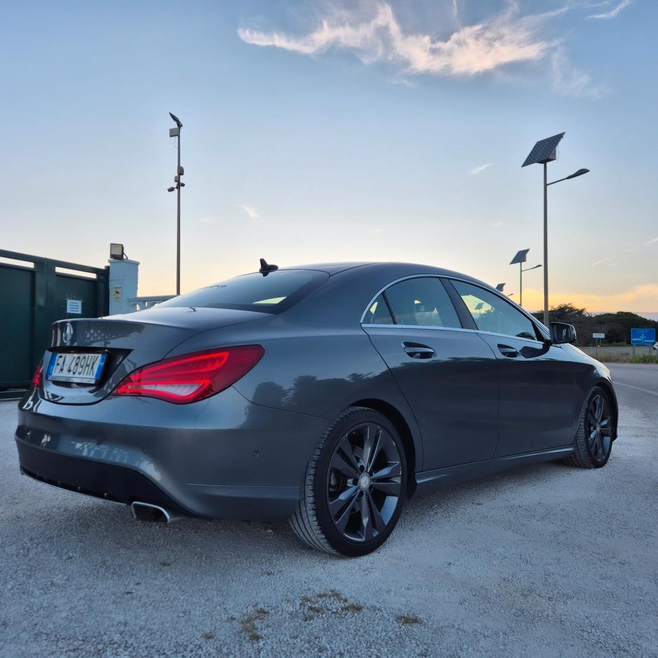 Mercedes-benz CLA 200 CDI Sport 136 Cv Berlina