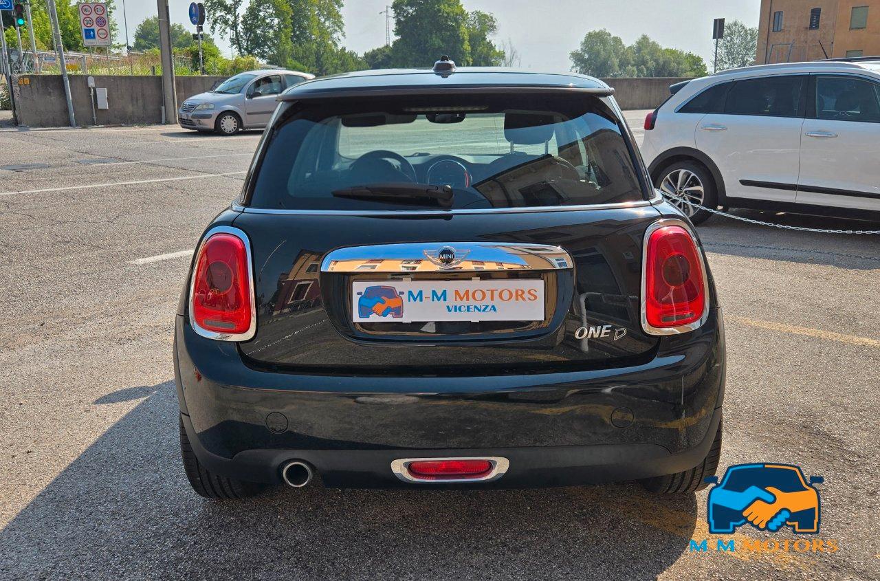Mini 3 Porte One D 1.5 D