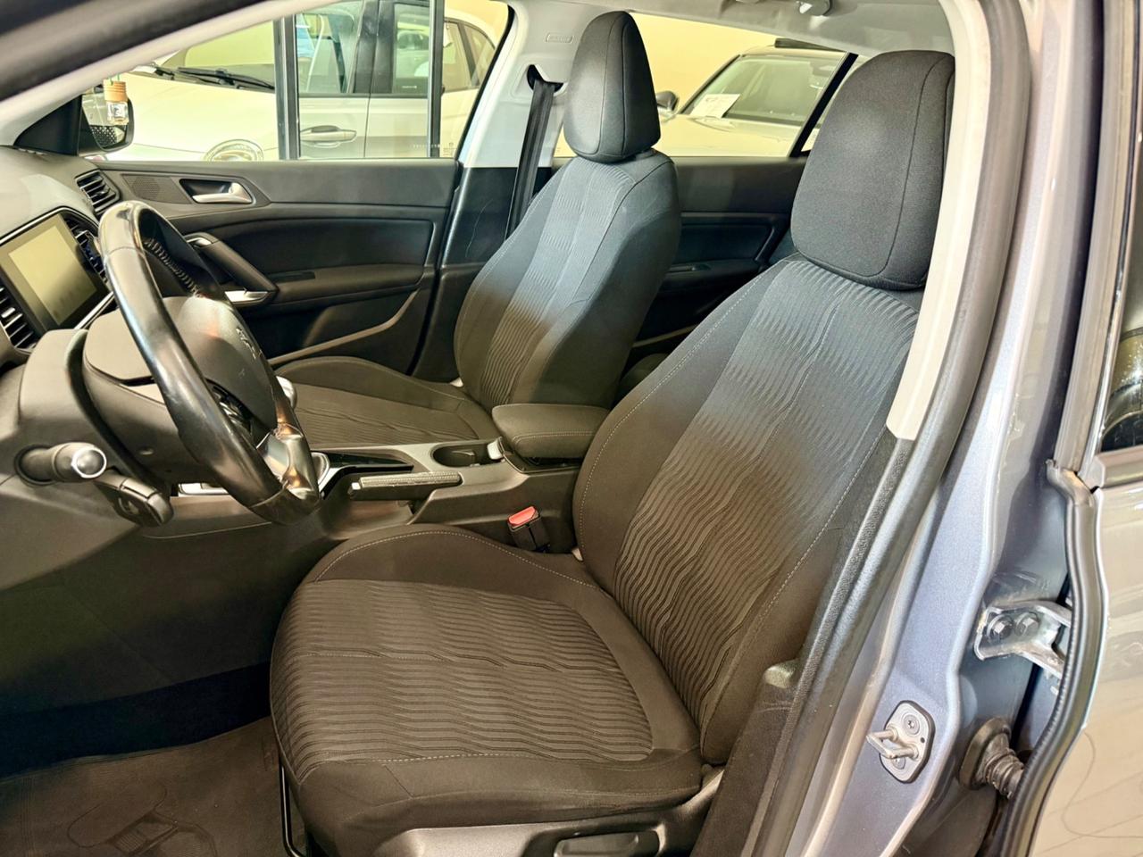Peugeot 308 BlueHDi 120 S&S Allure
