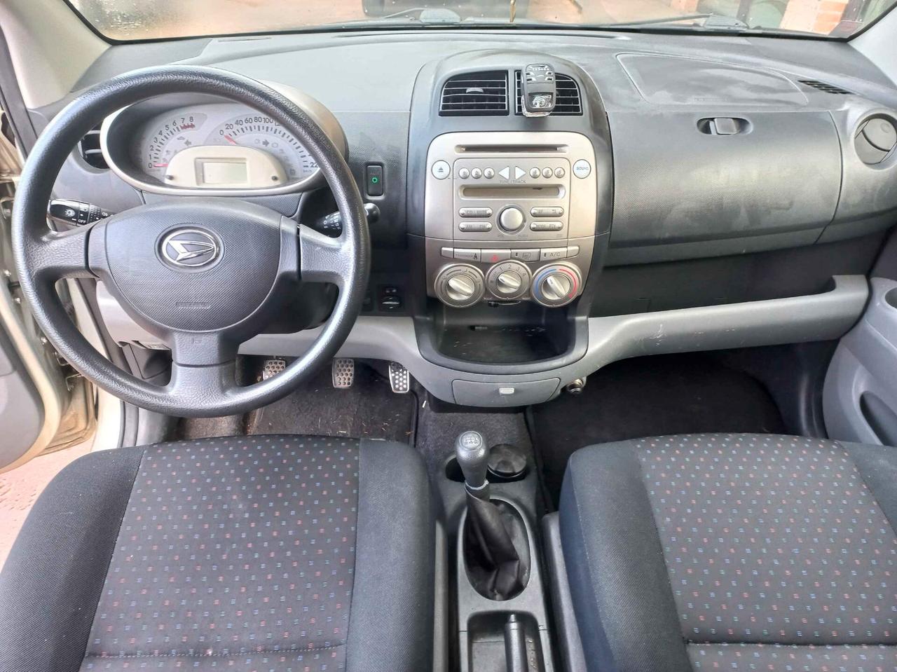 Daihatsu Sirion 1.0 Sho