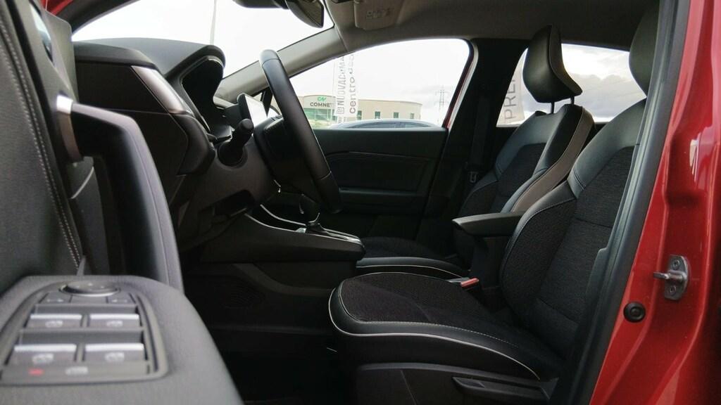 Renault Captur 1.6 Hybrid Intens E-Tech Auto
