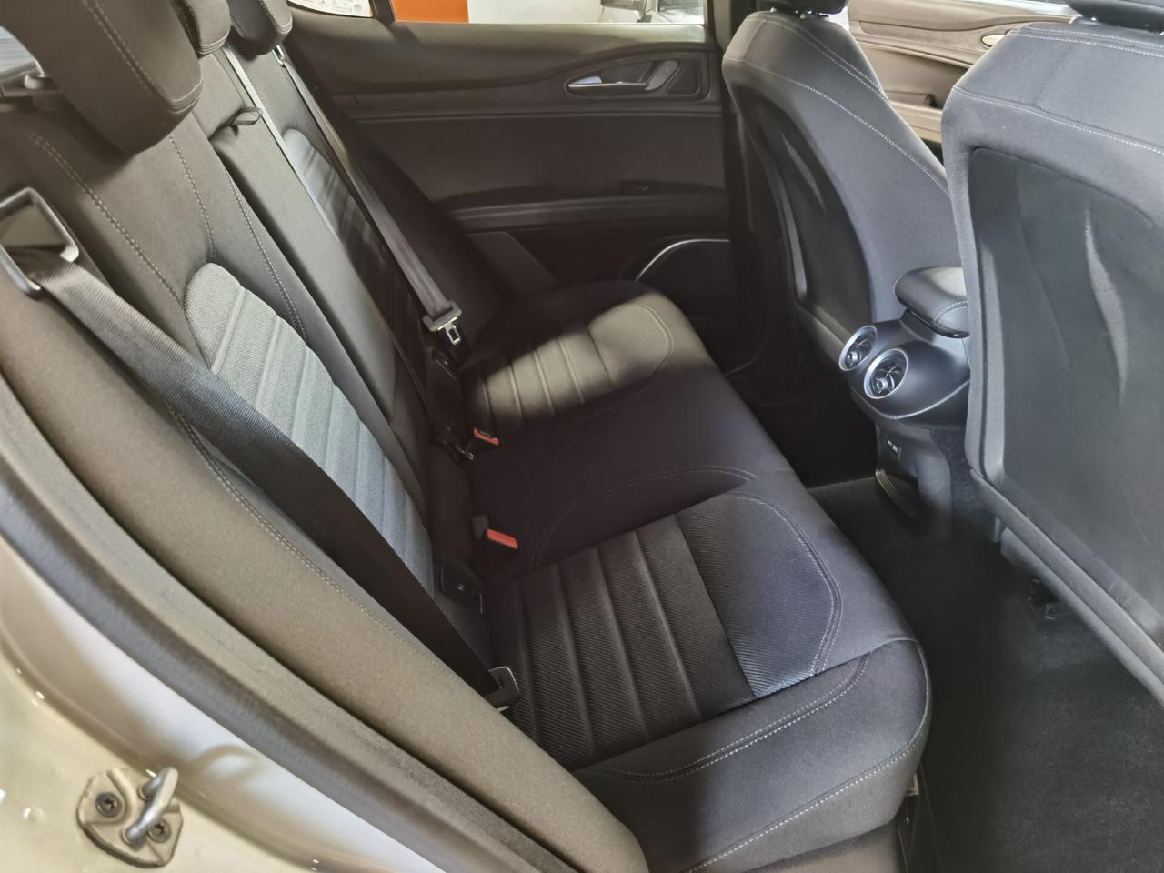 Alfa Romeo Stelvio 2.2 TD AT8 Q4 Super Business