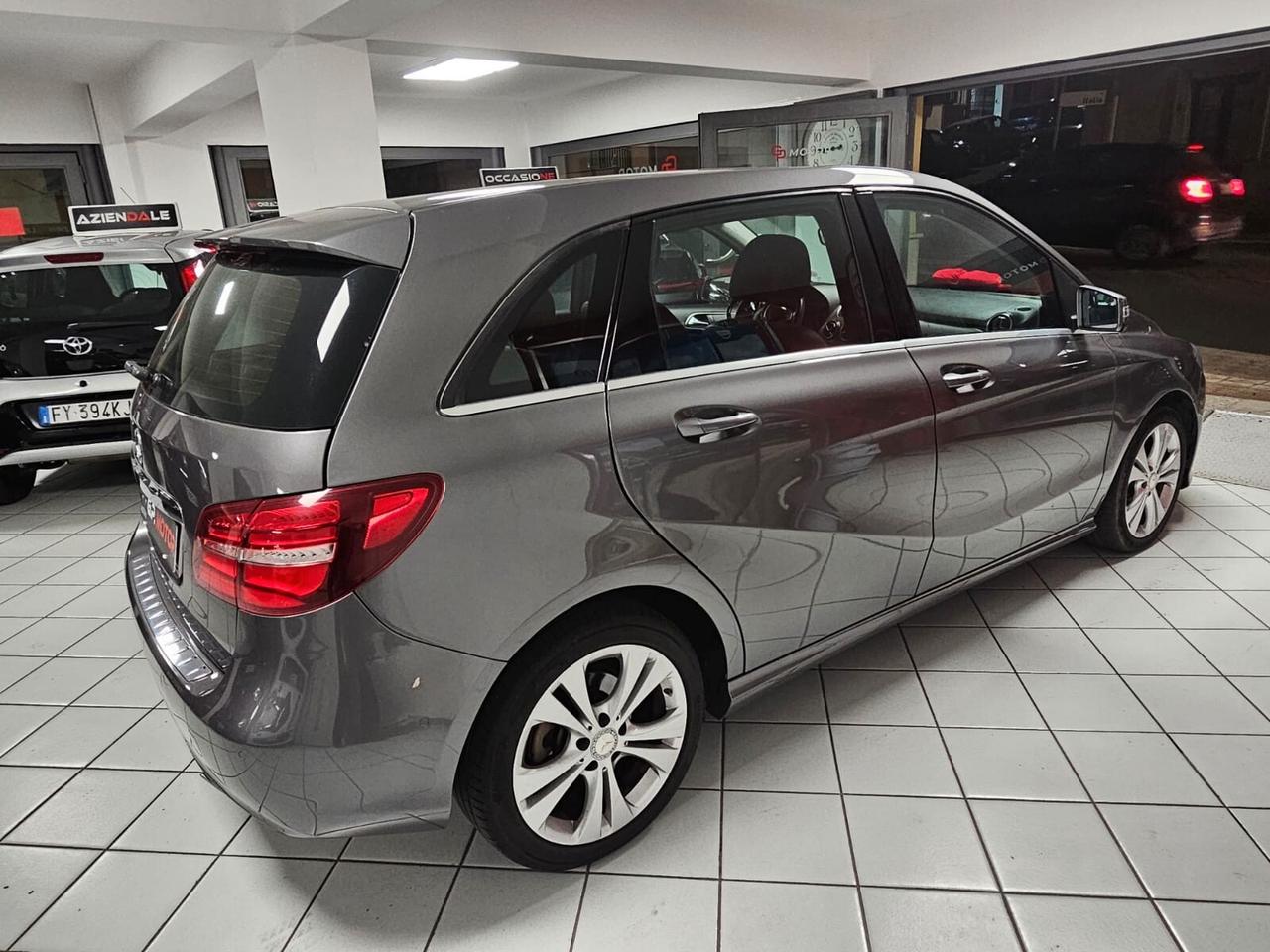 Mercedes-benz B 180 B 180 d Premium