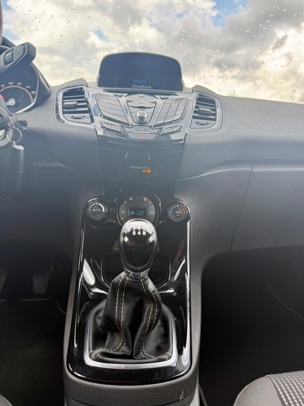 Ford Fiesta 1.5 TDCi 75CV 5 porte ST-Line