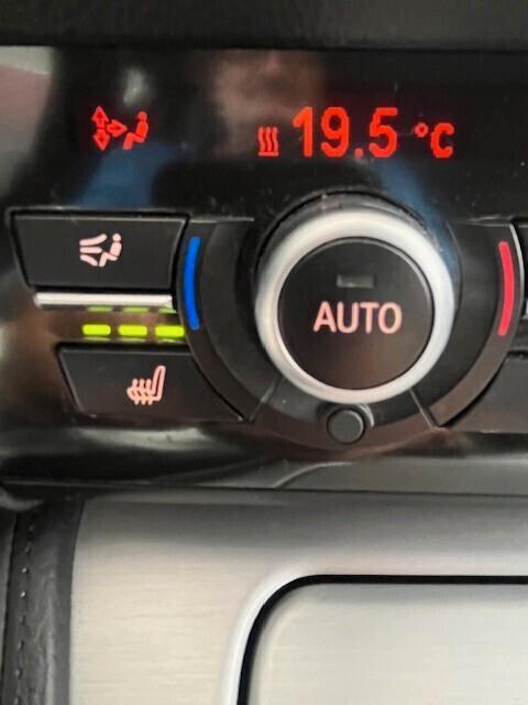 BMW 520 D 184 CV TOURING LUXURY PELLE TOTALE AUTOMATICO NAVI CERCHI SEDILI ANT. A REGOLAZIONE ELETTRICA
