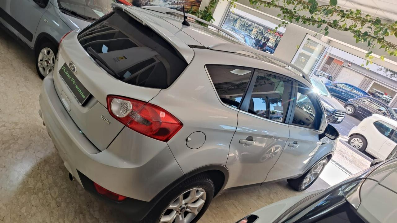 Ford Kuga 2.0 TDCi 140 CV 2WD