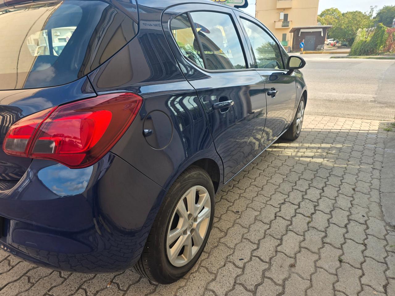 Opel Corsa 1.4 90CV GPL Tech 5 porte n-Joy