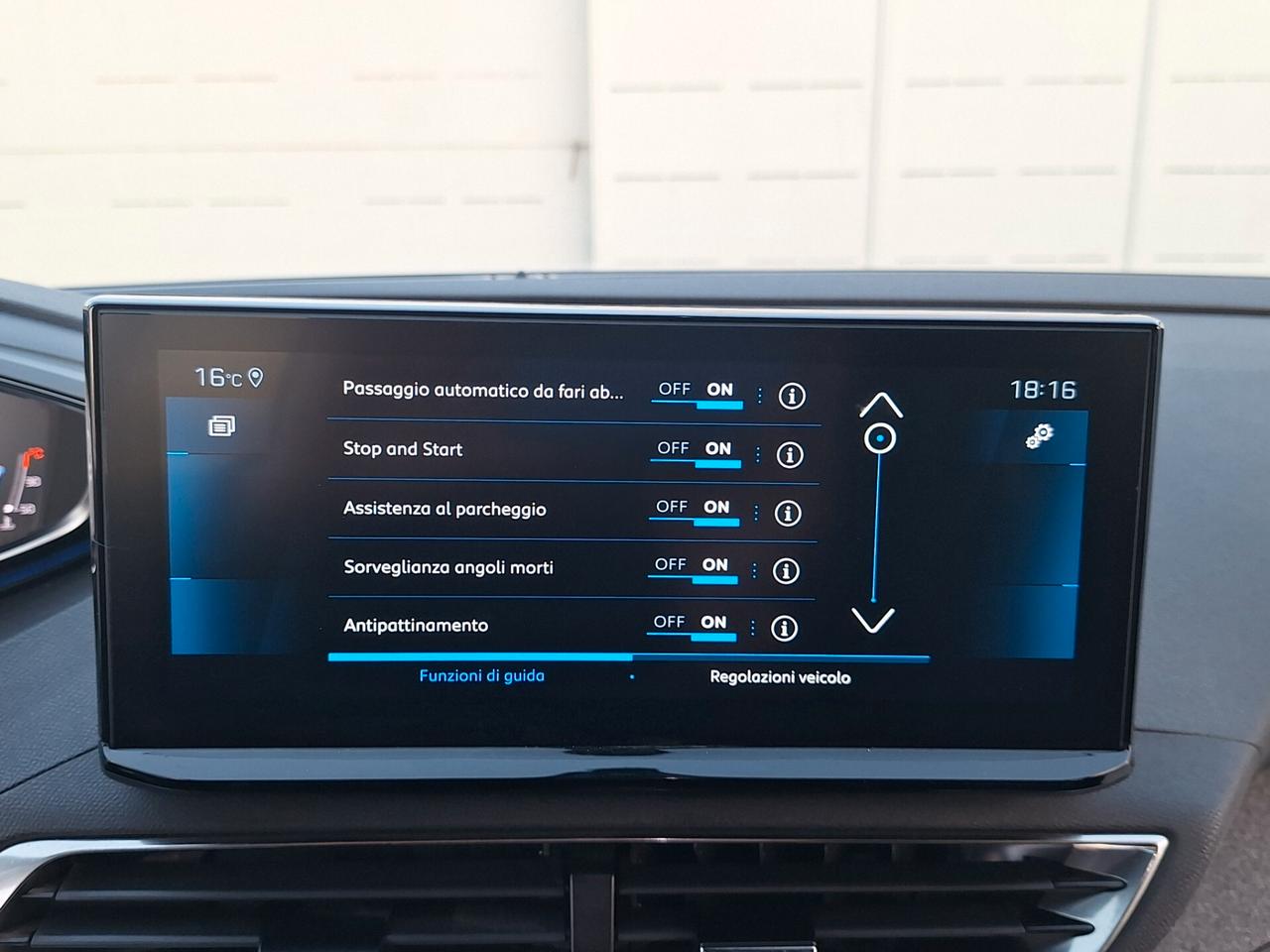 Peugeot 3008 BlueHDi 130 S&S EAT8 Allure Pack Nav Retrocam 09/2023