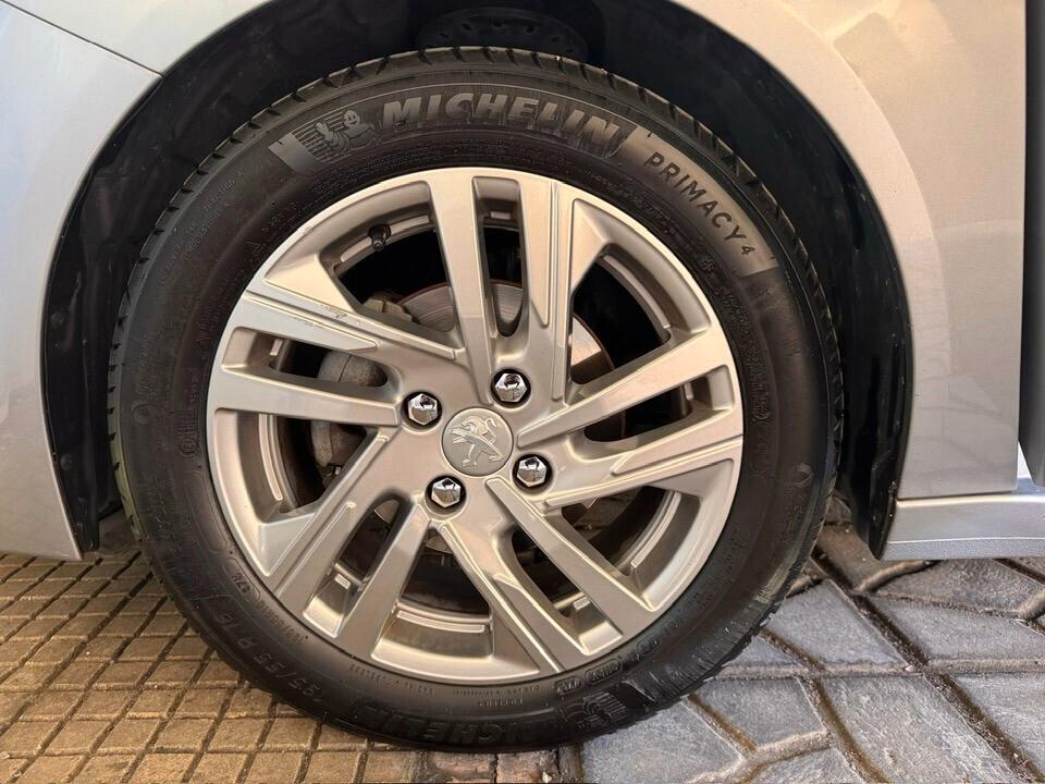 Peugeot 208 PureTech 75 Stop&Start 5 porte Active Pack