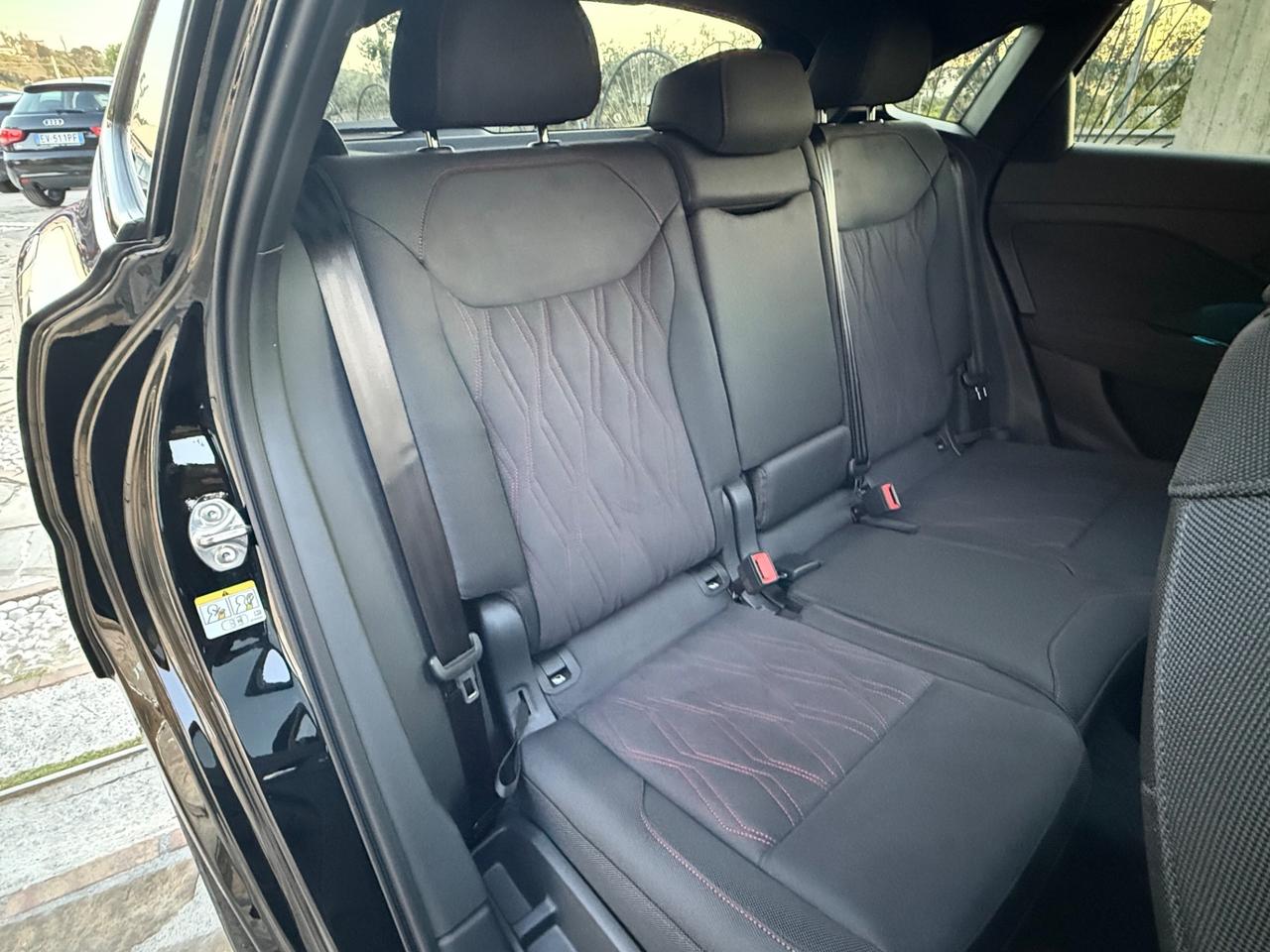 Audi Q3 35 TDI quattro S tronic line Head Up Display Led Pelle Tetto Apribile Navy Camera 360• Matrix