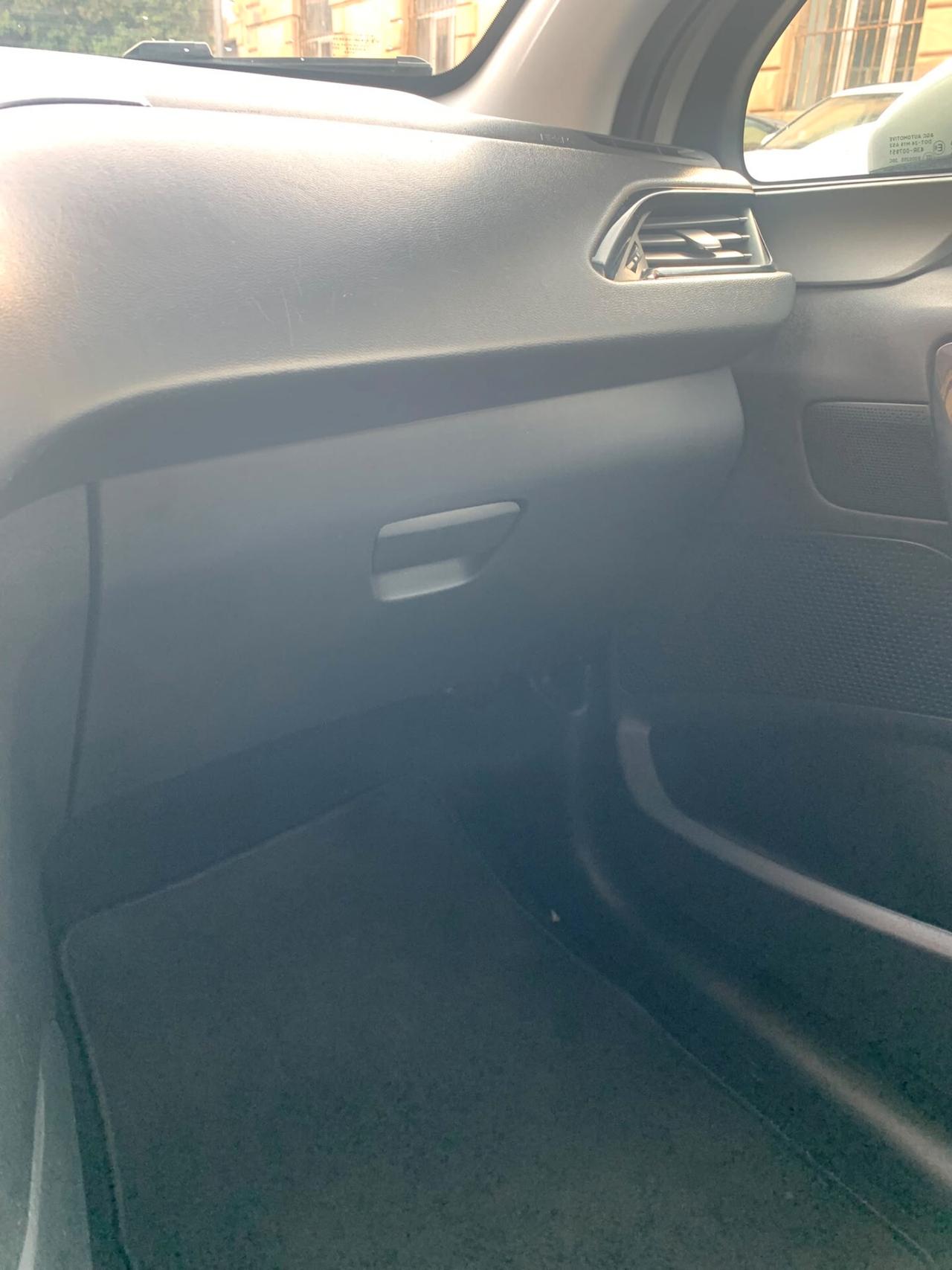 Peugeot 208 PureTech 68 5 porte Active