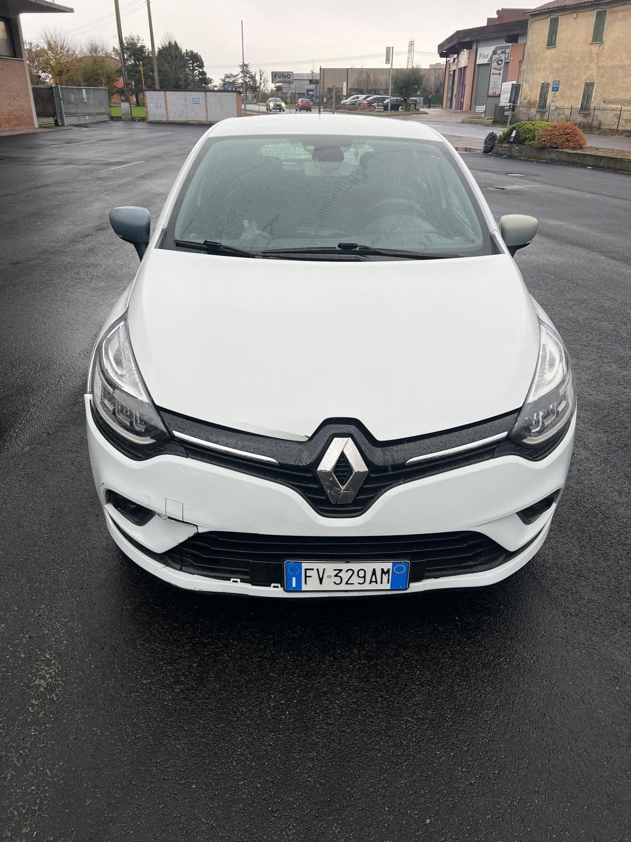 Renault Clio TCe 12V 90 CV GPL 5 porte Moschino Intens