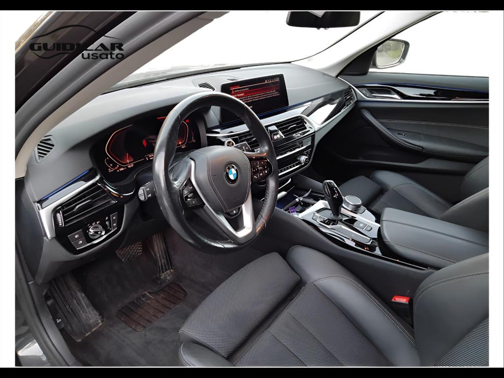 BMW Serie 5 G31 2020 Touring LCI - 520d Touring mhev 48V xdrive Luxury auto