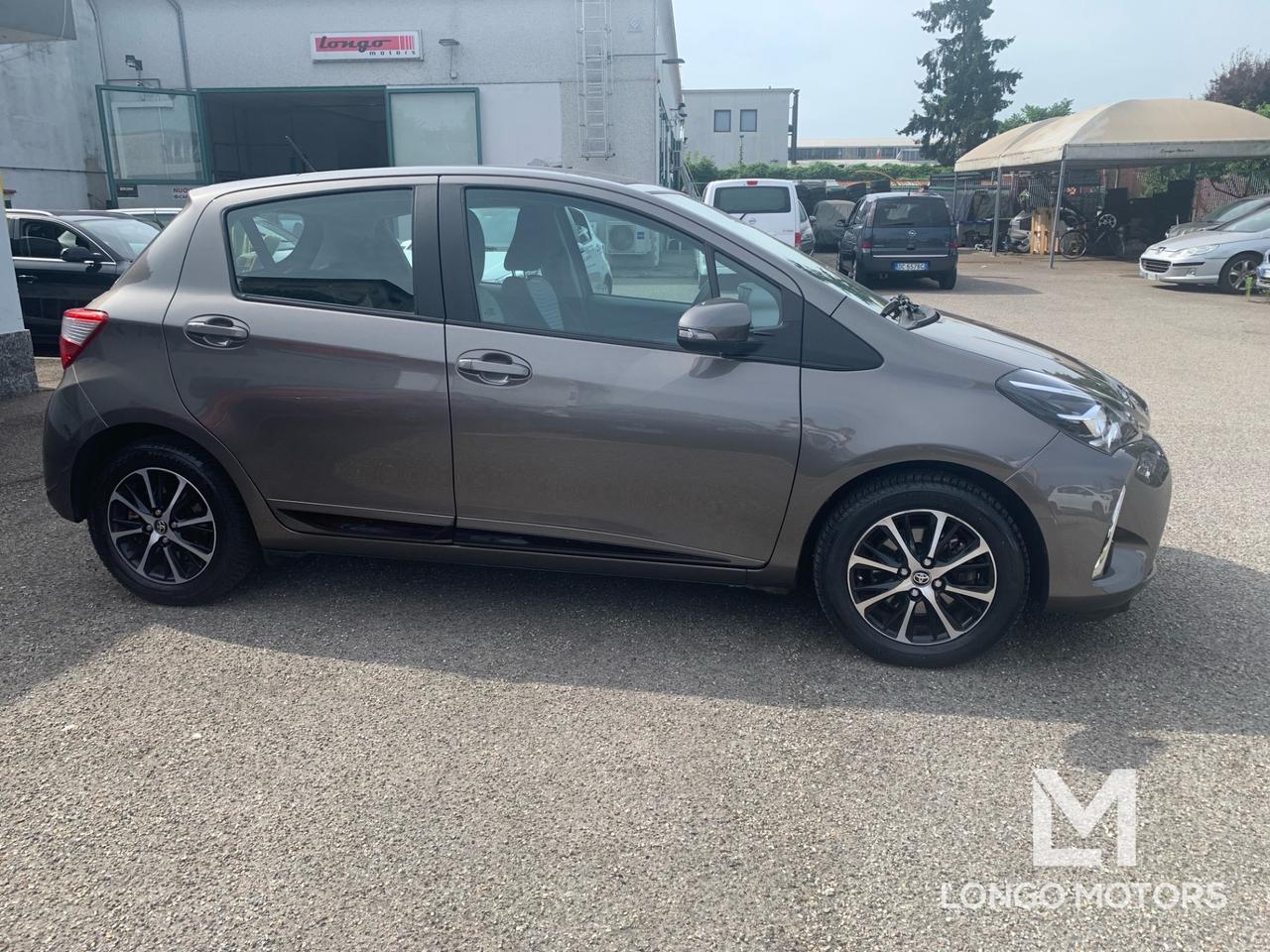 Toyota Yaris 1.5 Hybrid 5 Porte Trend “Bronze Edition”