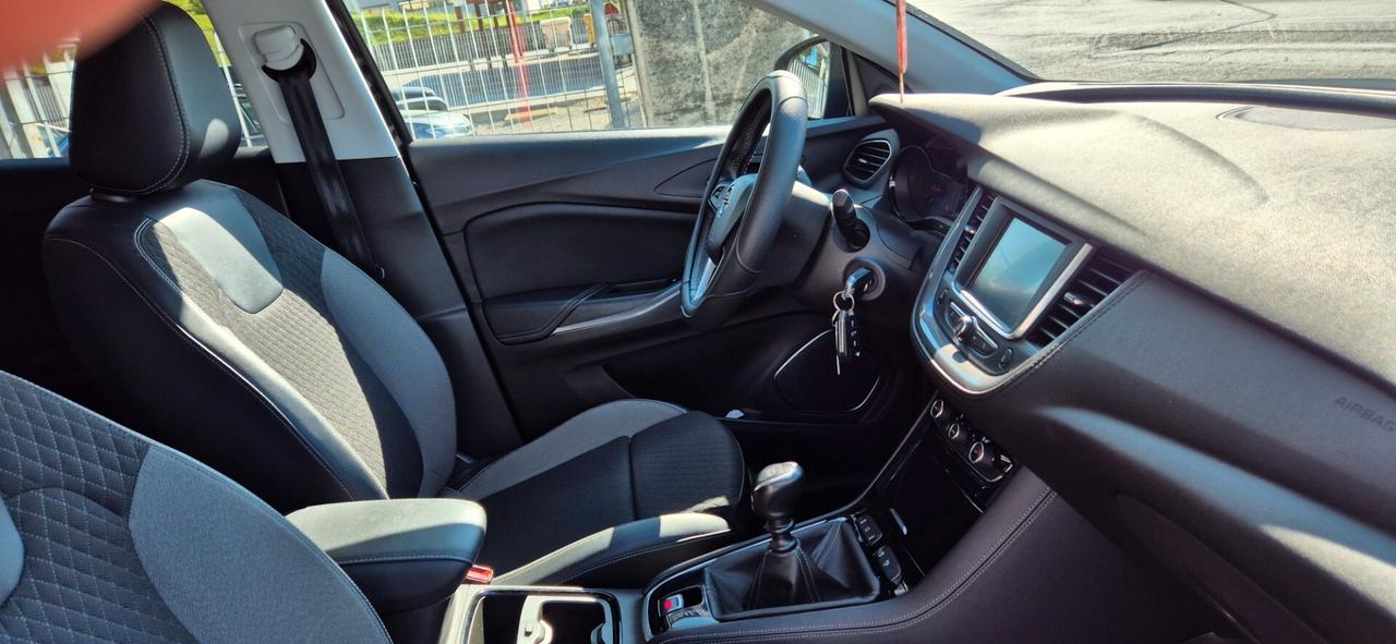 Opel Grandland X 1.2 Turbo 130 CV Advance NEOPATENTATI