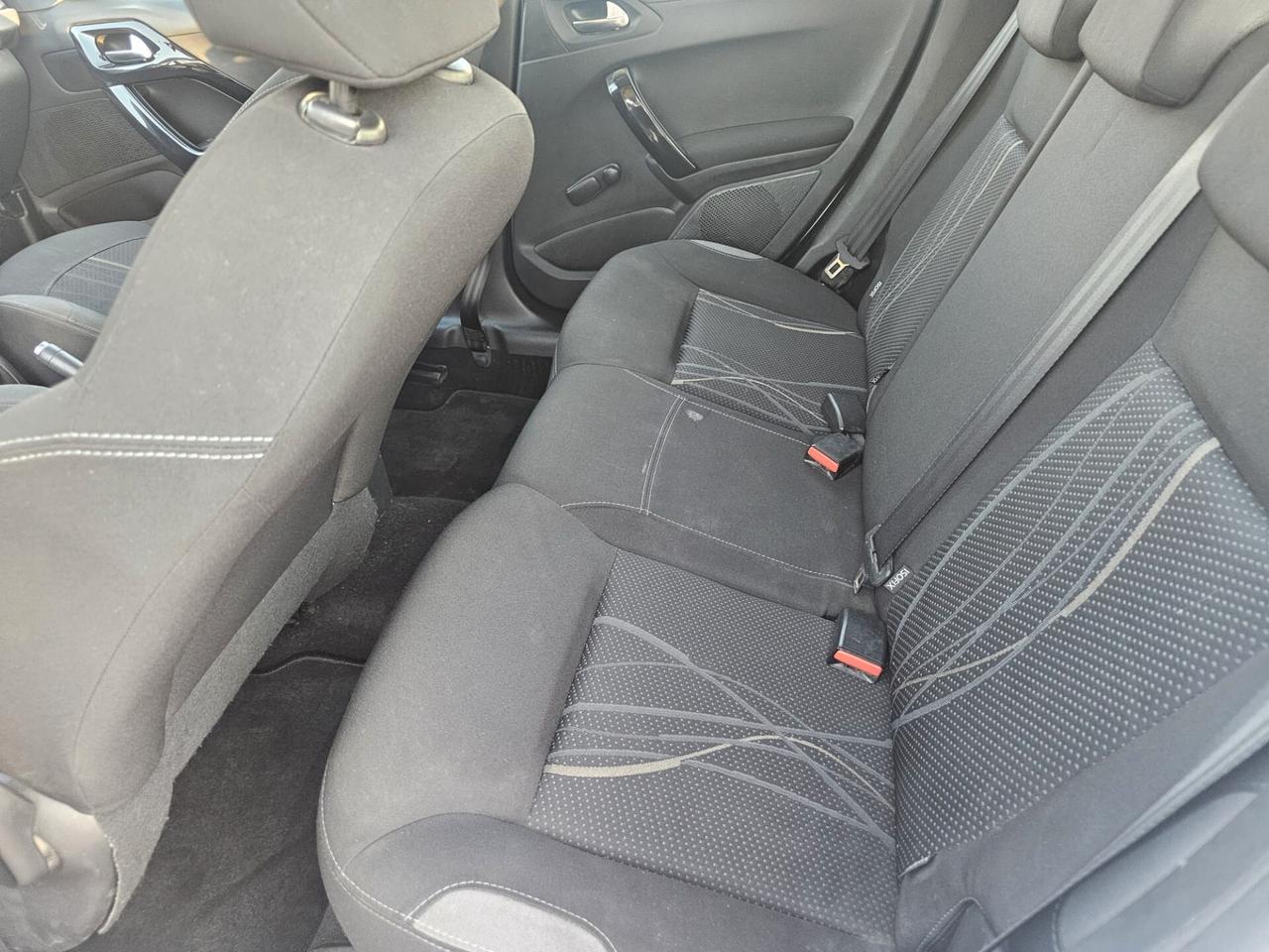 PEUGEOT 208 1.5 HDI - 2019