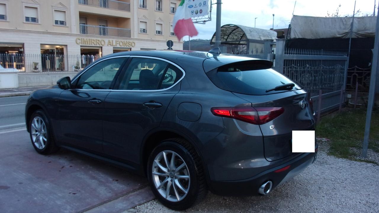 Alfa Romeo Stelvio 2.2 Turbodiesel 210 CV AT8 Q4 Executive