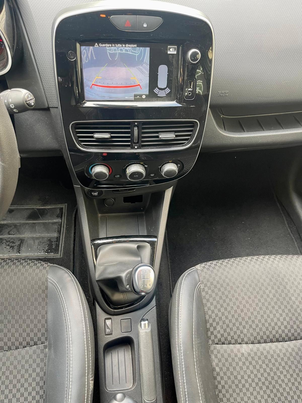 Renault Clio dCi 8V 90 CV 5 porte Moschino Intens