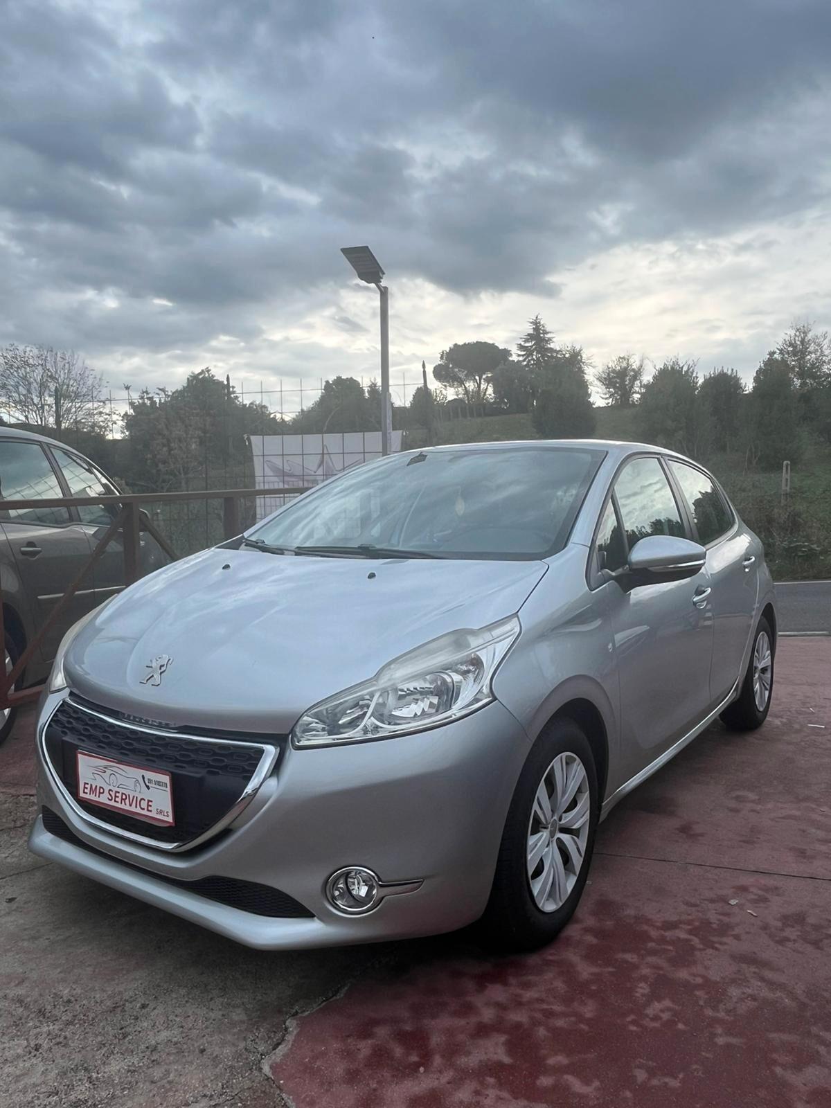 Peugeot 208 1.4 HDi 68 CV 5 porte Mix