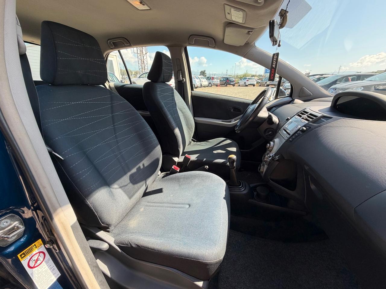 TOYOTA Yaris 1.0 Benzina 5 porte