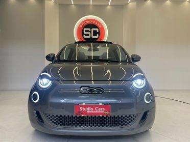 Fiat 500e Cabrio La Prima