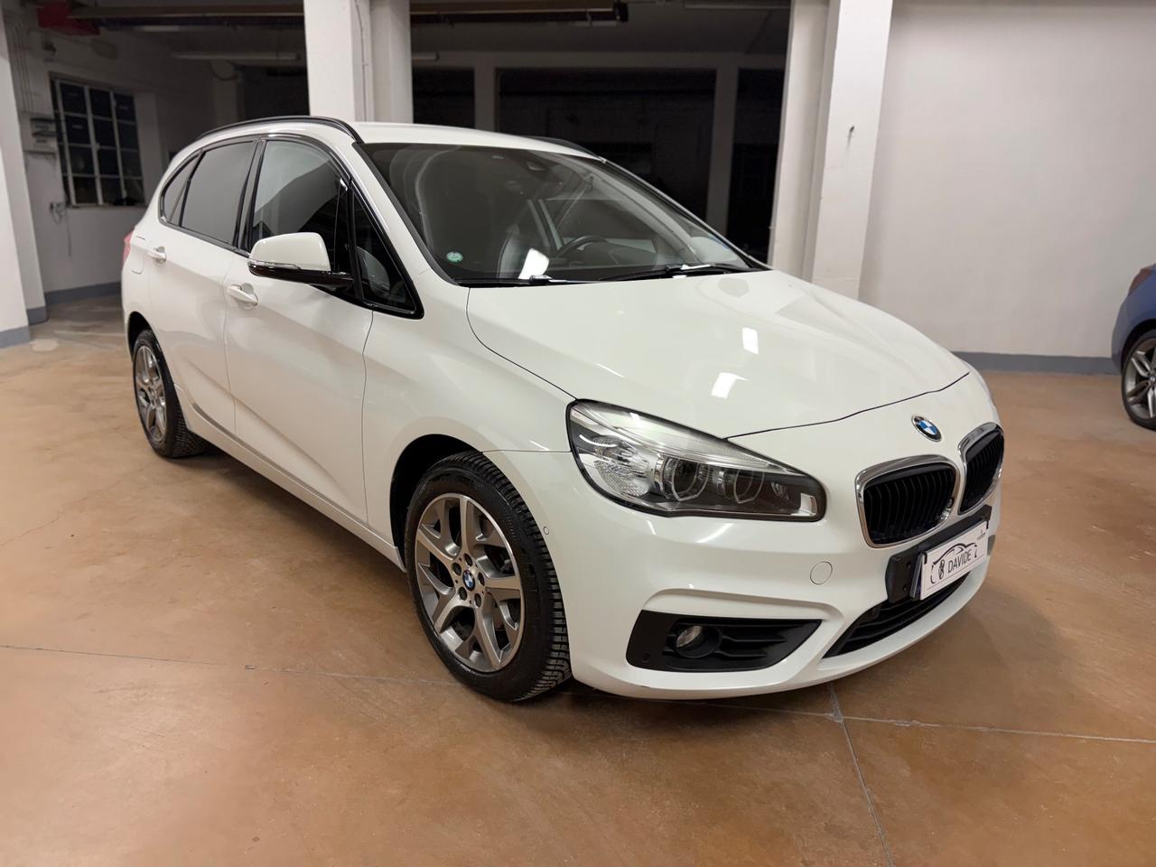Bmw 220 220i sport tour