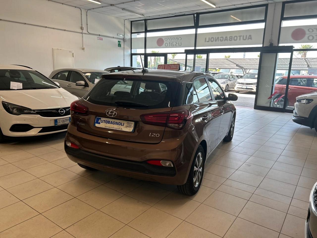 Hyundai i20 CONNECTLINE 1.2 75 cv 5 p. 52000 km