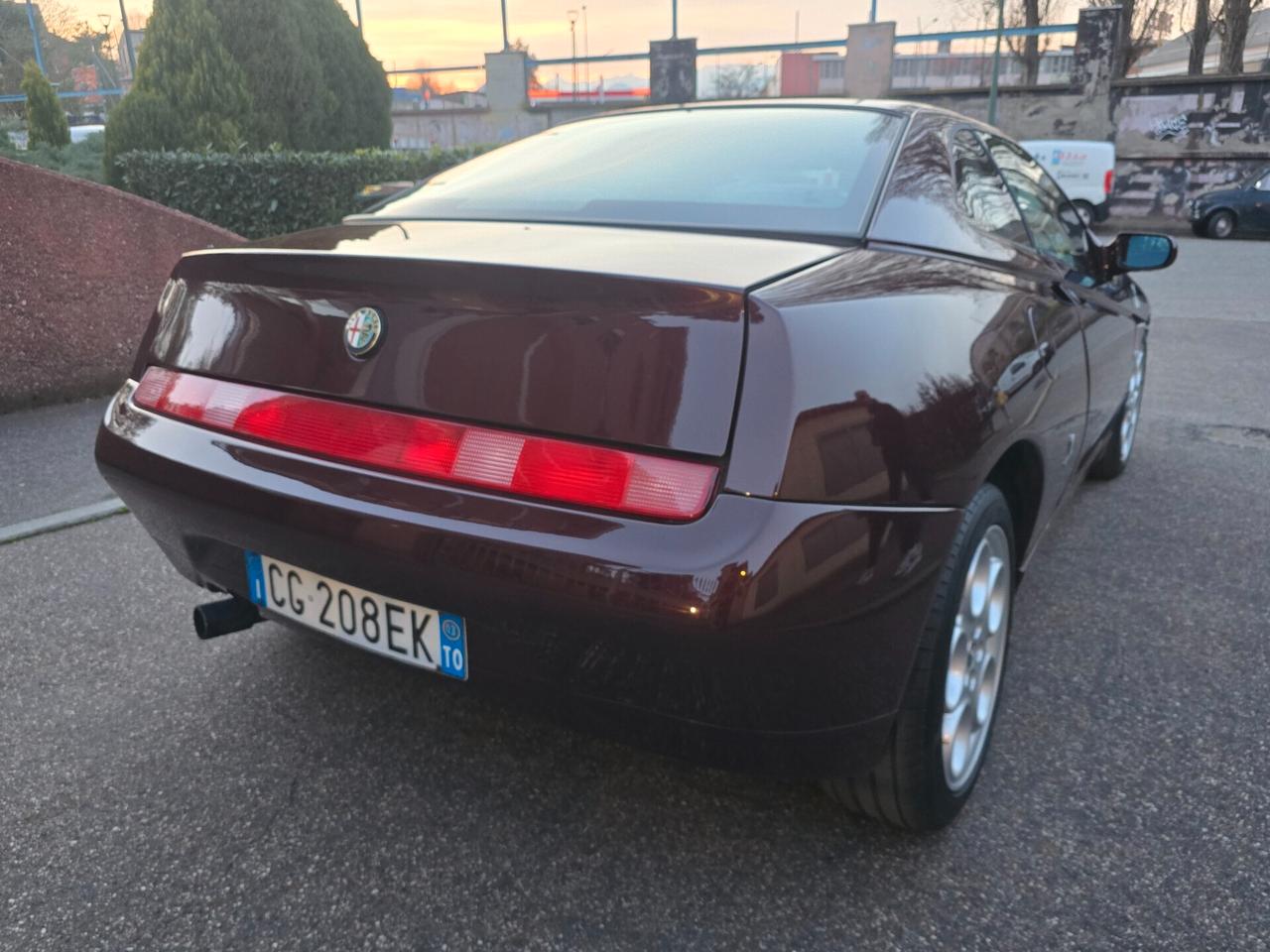 Alfa Romeo GTV 2.0i JTS 16V cat