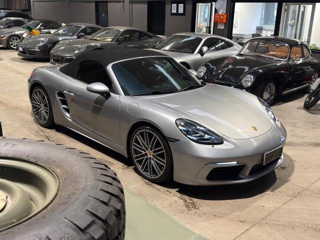 PORSCHE 718 Spyder 2.0