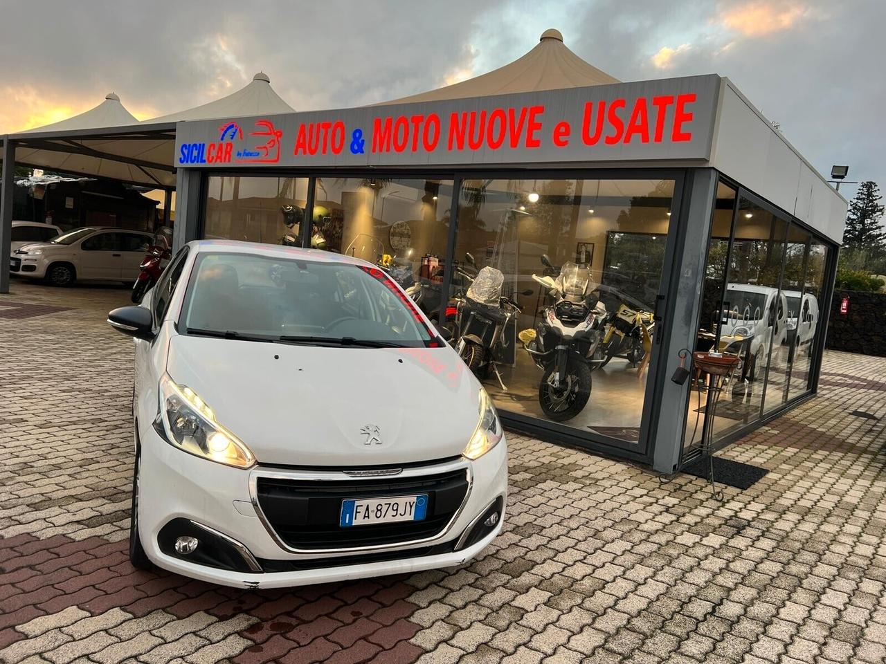 Peugeot 208 PureTech 82 5 porte Allure, adatta per neo patentati