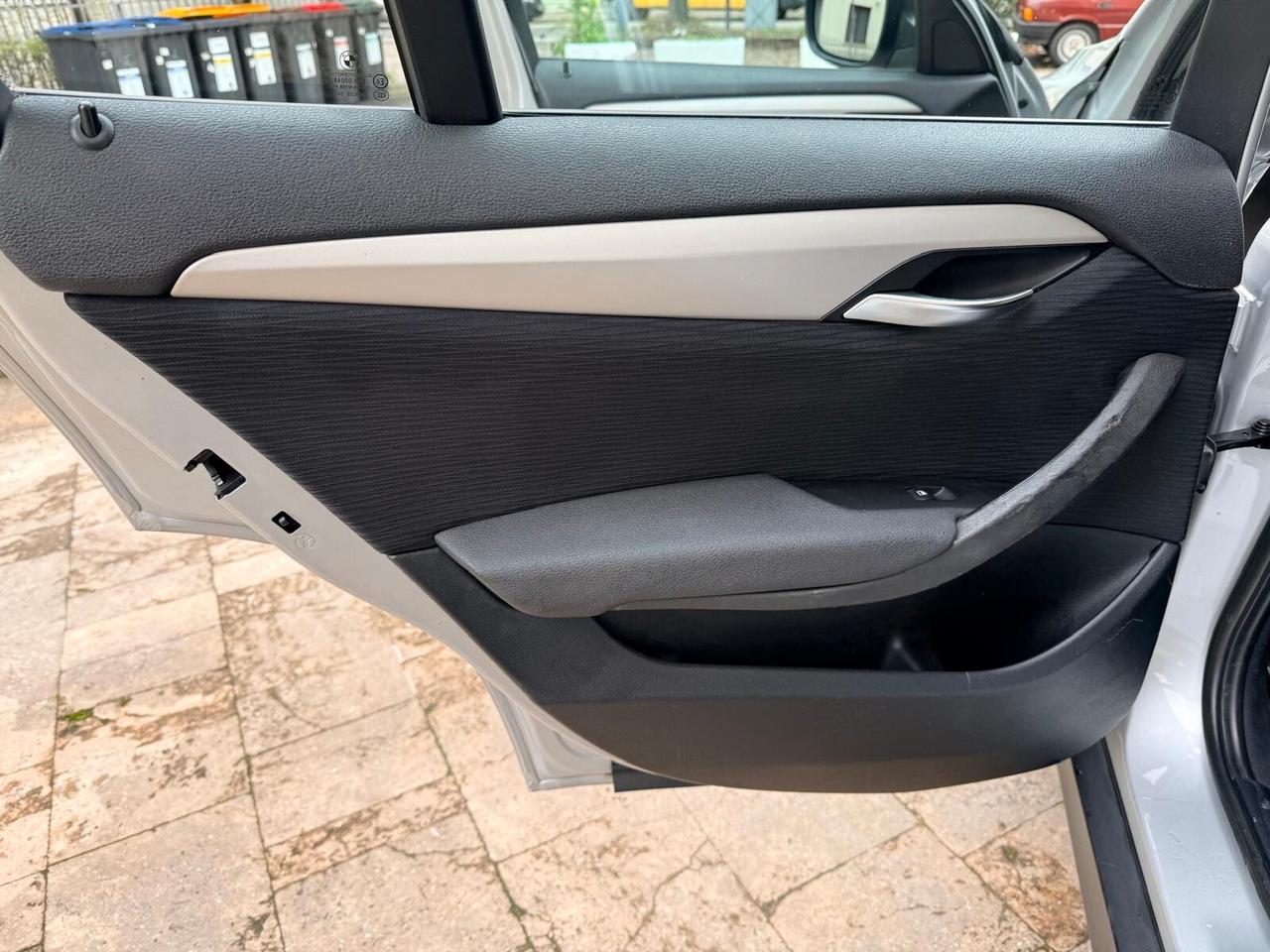 Bmw X1 sDrive18d Steptronic 07/2011