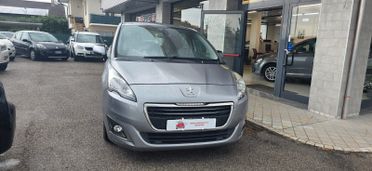 Peugeot 5008 1.6 Diesel 7 posti Neopatentati