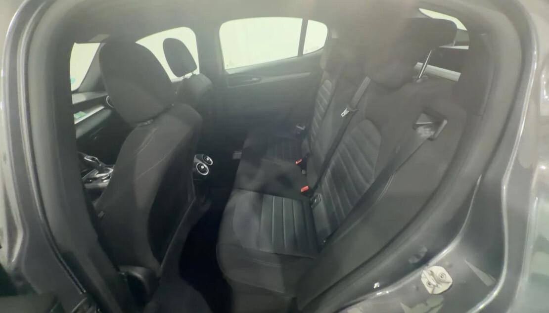 Alfa Romeo Stelvio 2.2 Turbodiesel 160 CV AT8 RWD Sprint